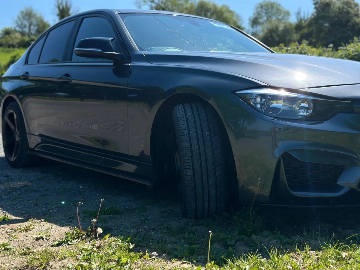 BMW - Image 2