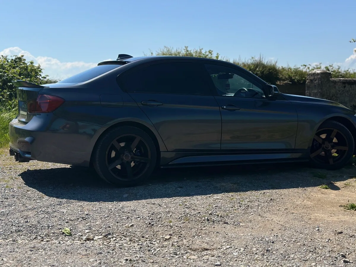 BMW - Image 4