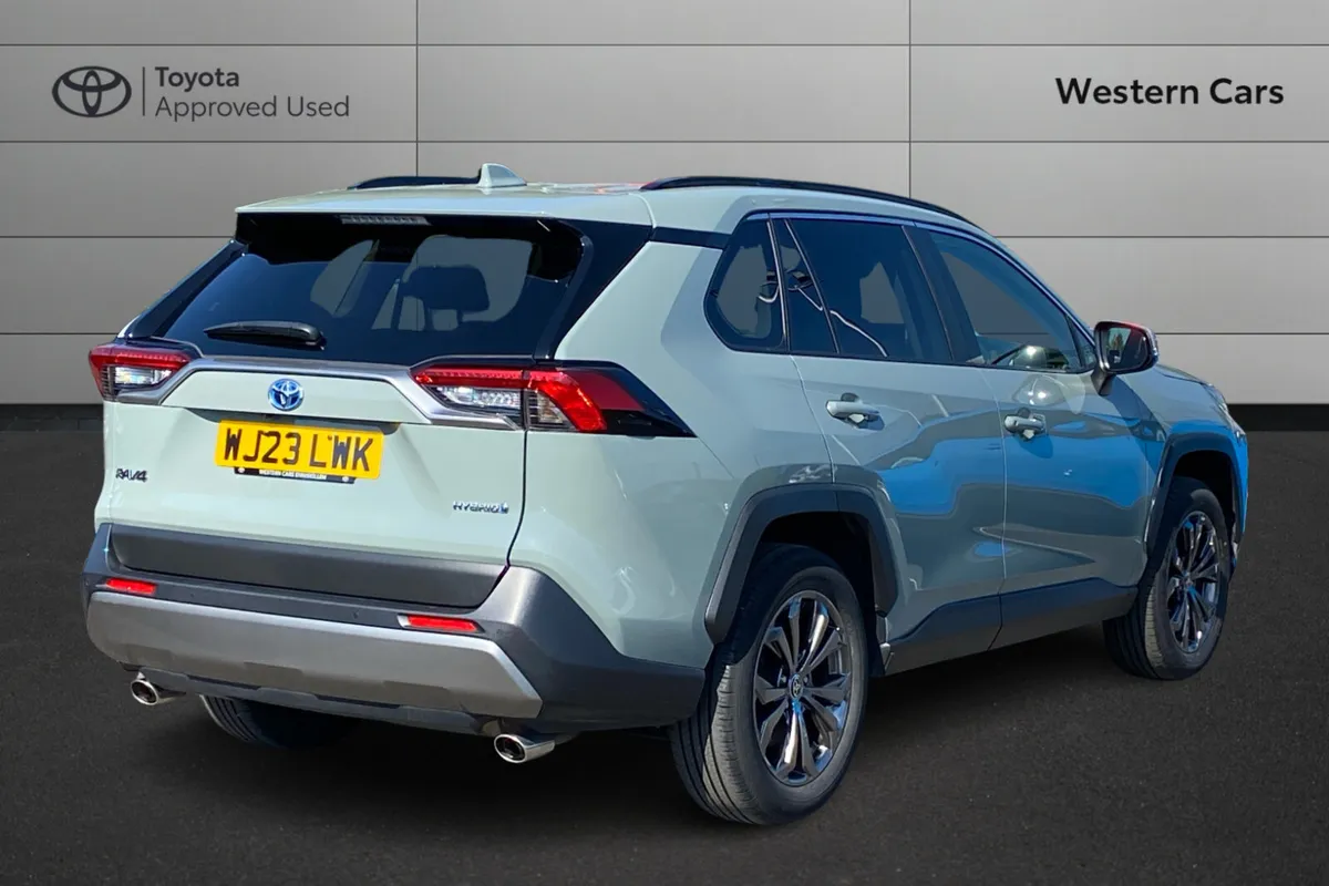 Toyota RAV4 2023 - Image 2