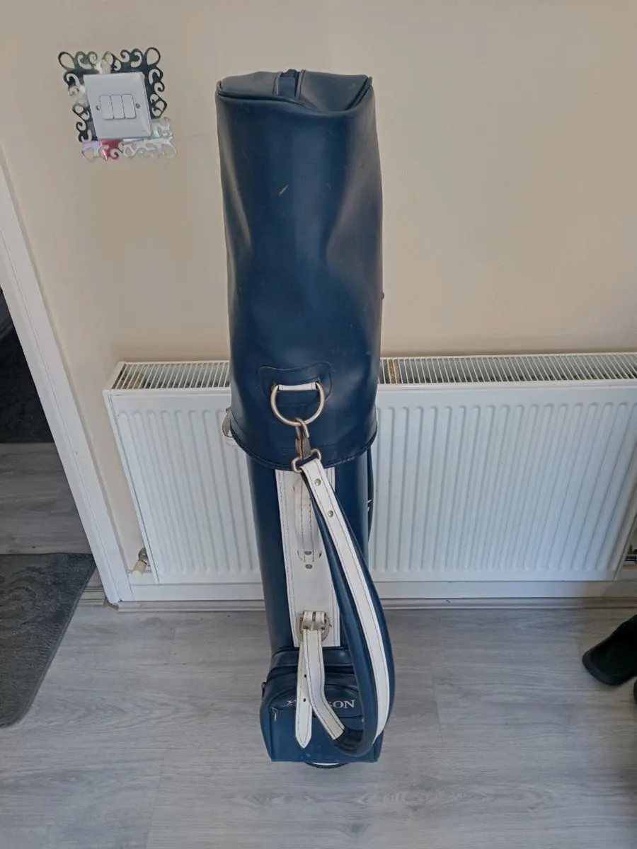 Howson leather pencil golf bag - Image 1