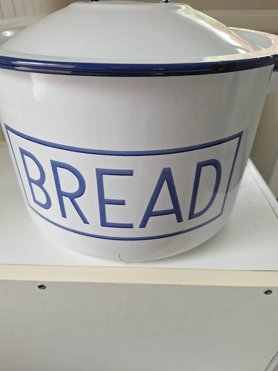 Bread bin - Image 1