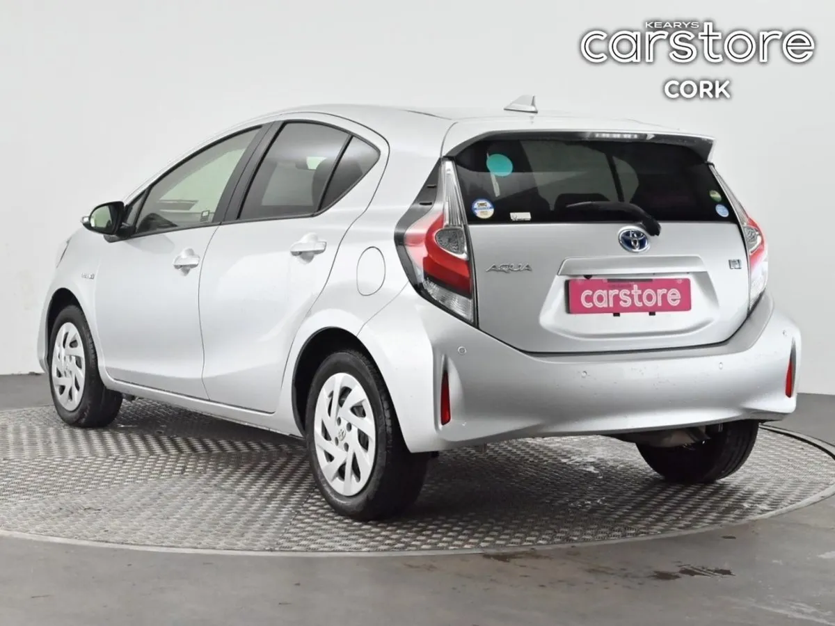 Toyota Aqua 1.5 Hybrid Auto - Image 4