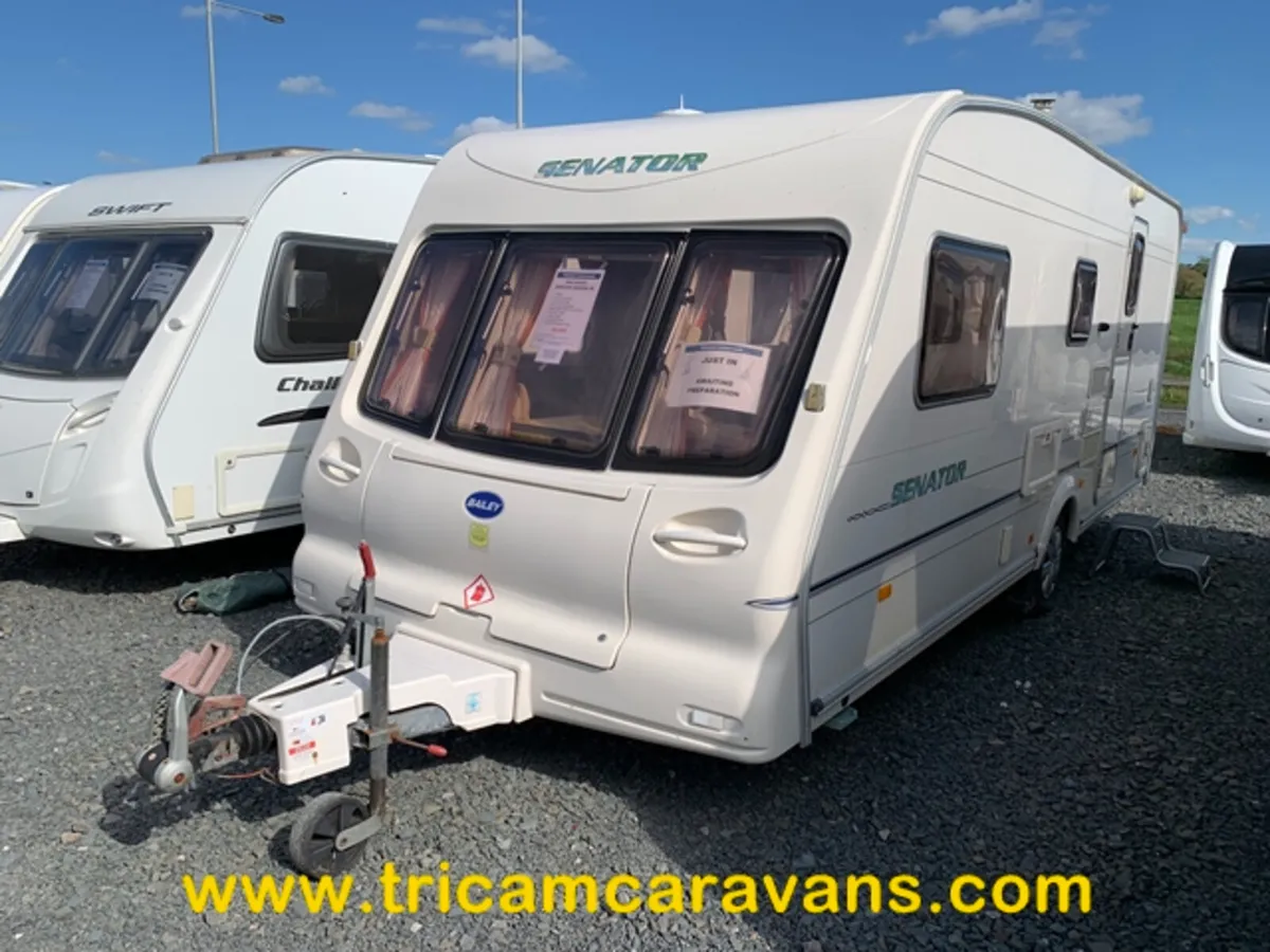 2002 Bailey Senator Arizona 4 Berth - Image 1