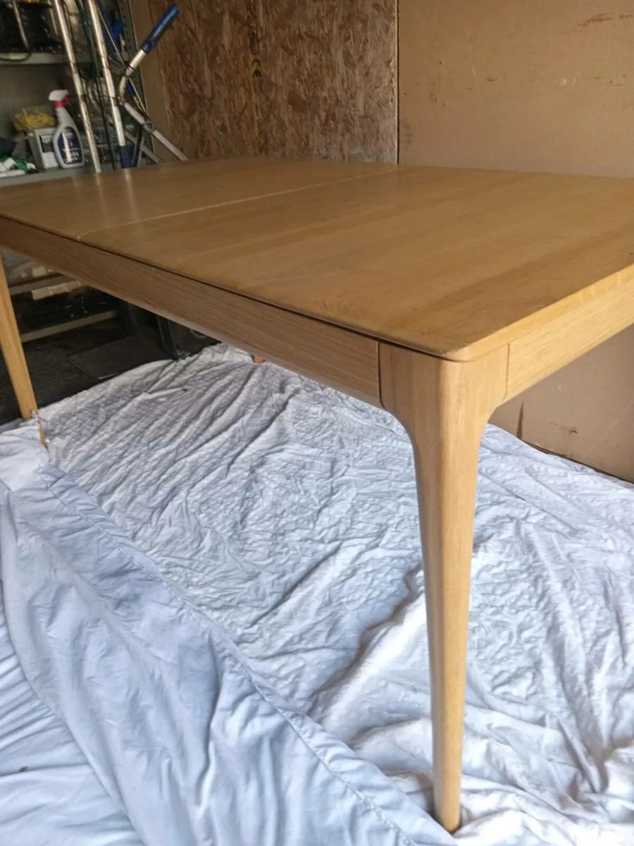 Exentandable Dining Table - Image 4