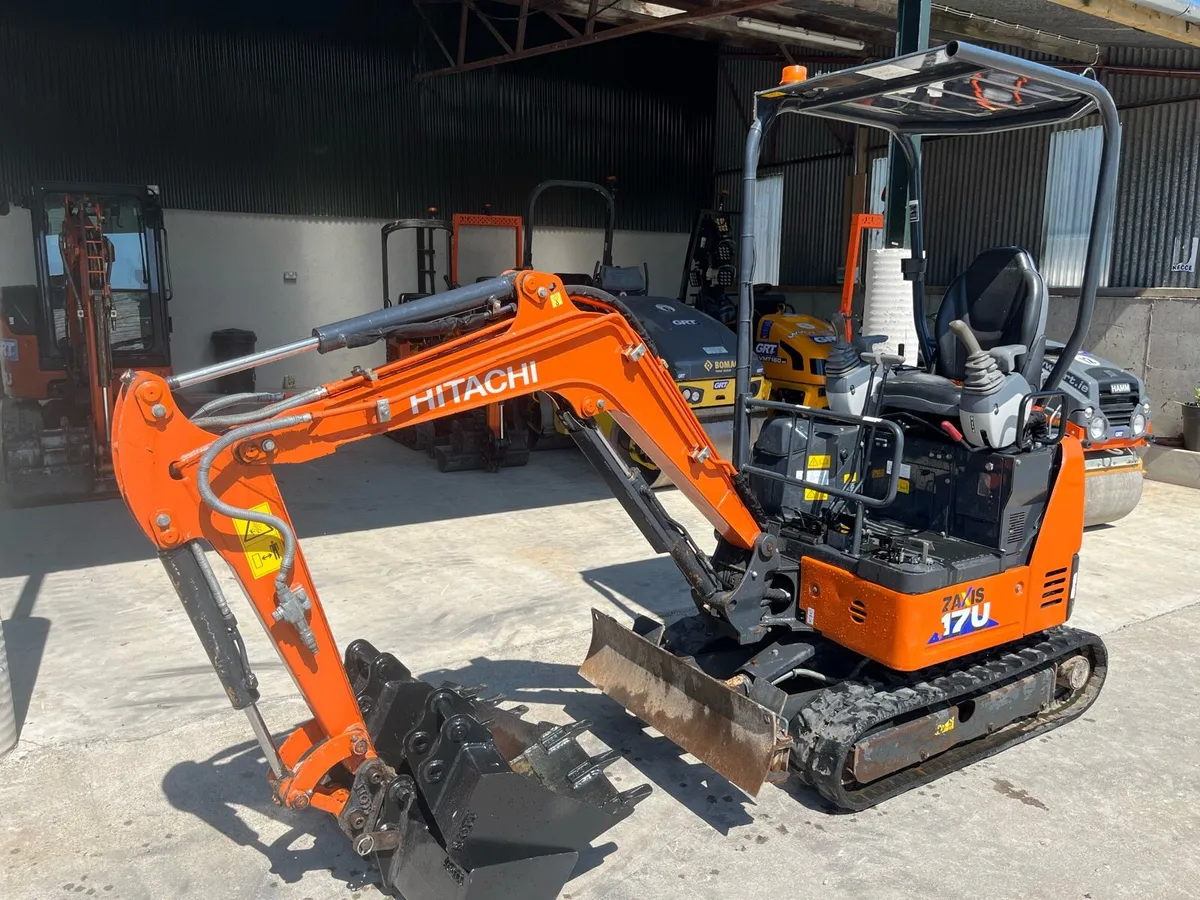 Hitachi 17U - Image 1
