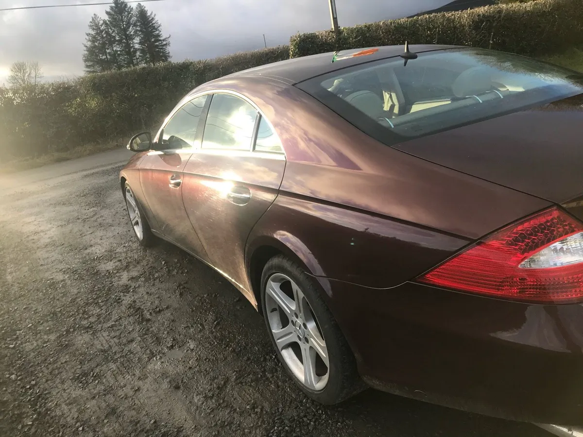 Car - Image 4