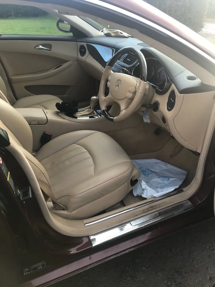 Car - Image 2