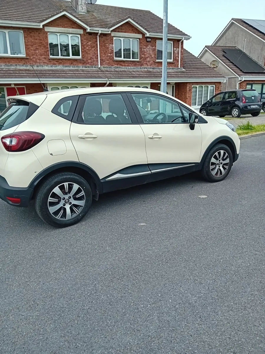 Renault Capture - Image 3