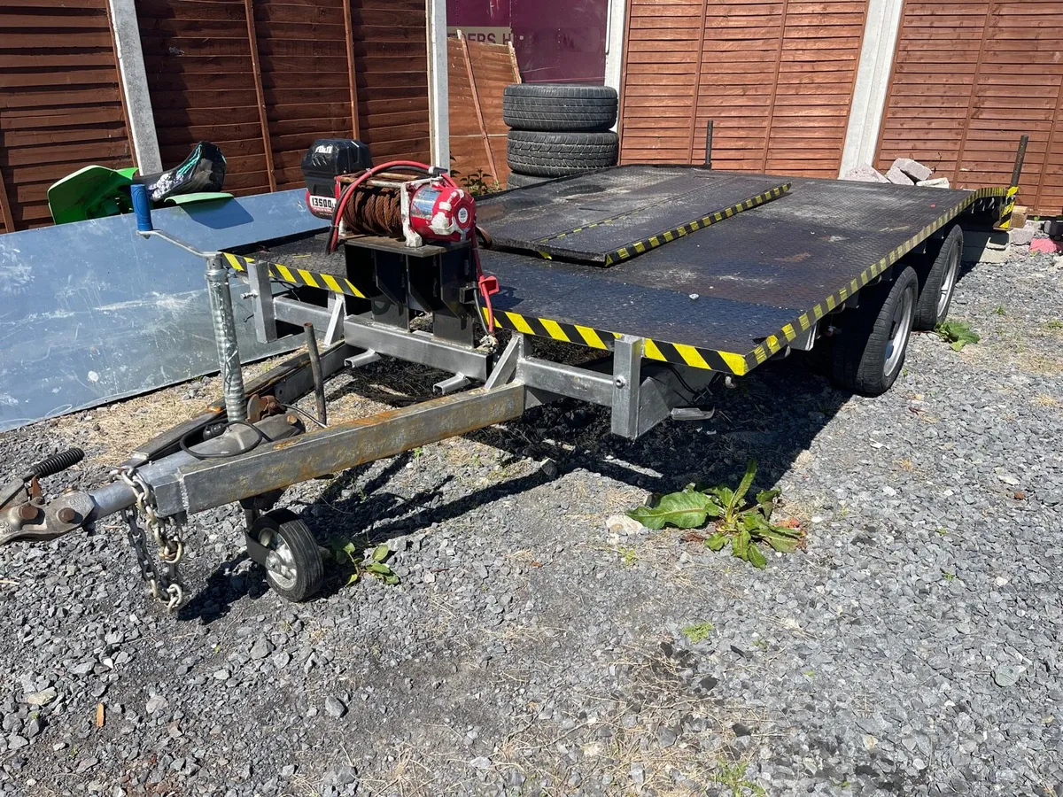 Car transporter - Image 1