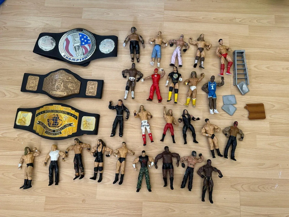 Wwe wwf wrestling wrestlers bundle and belts - Image 1