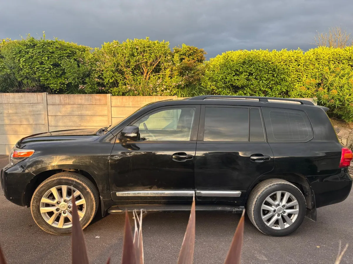 2015 Toyota Amazon 4.5L V8 - Image 2