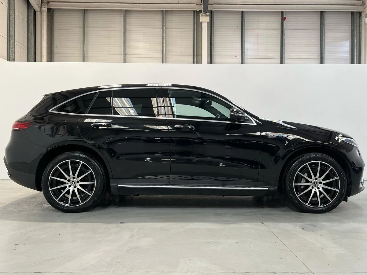2021 Mercedes-Benz EQC 400 AMG Line 4matic - Image 3