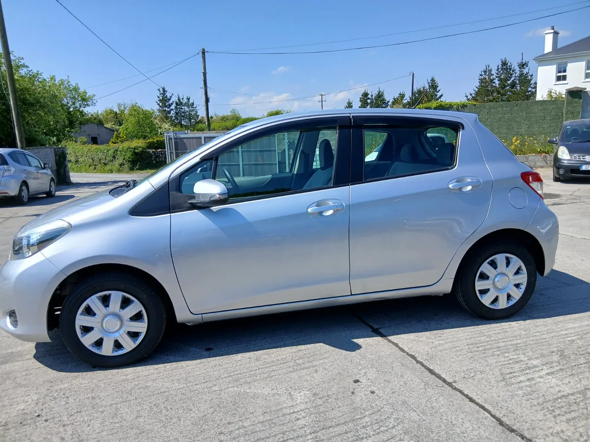 Toyota Vitz 2011 - Image 4