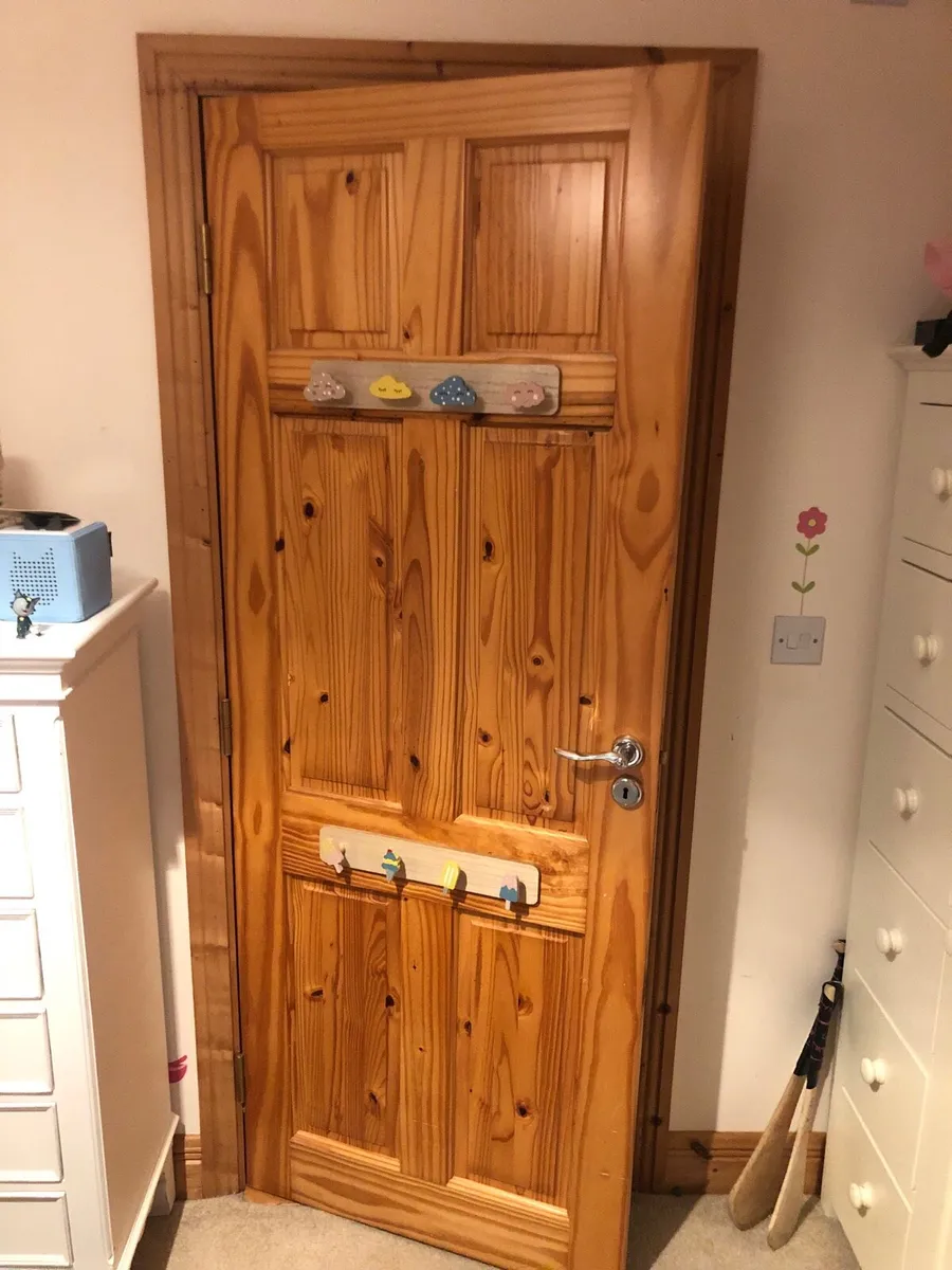 30” pine door - Image 1