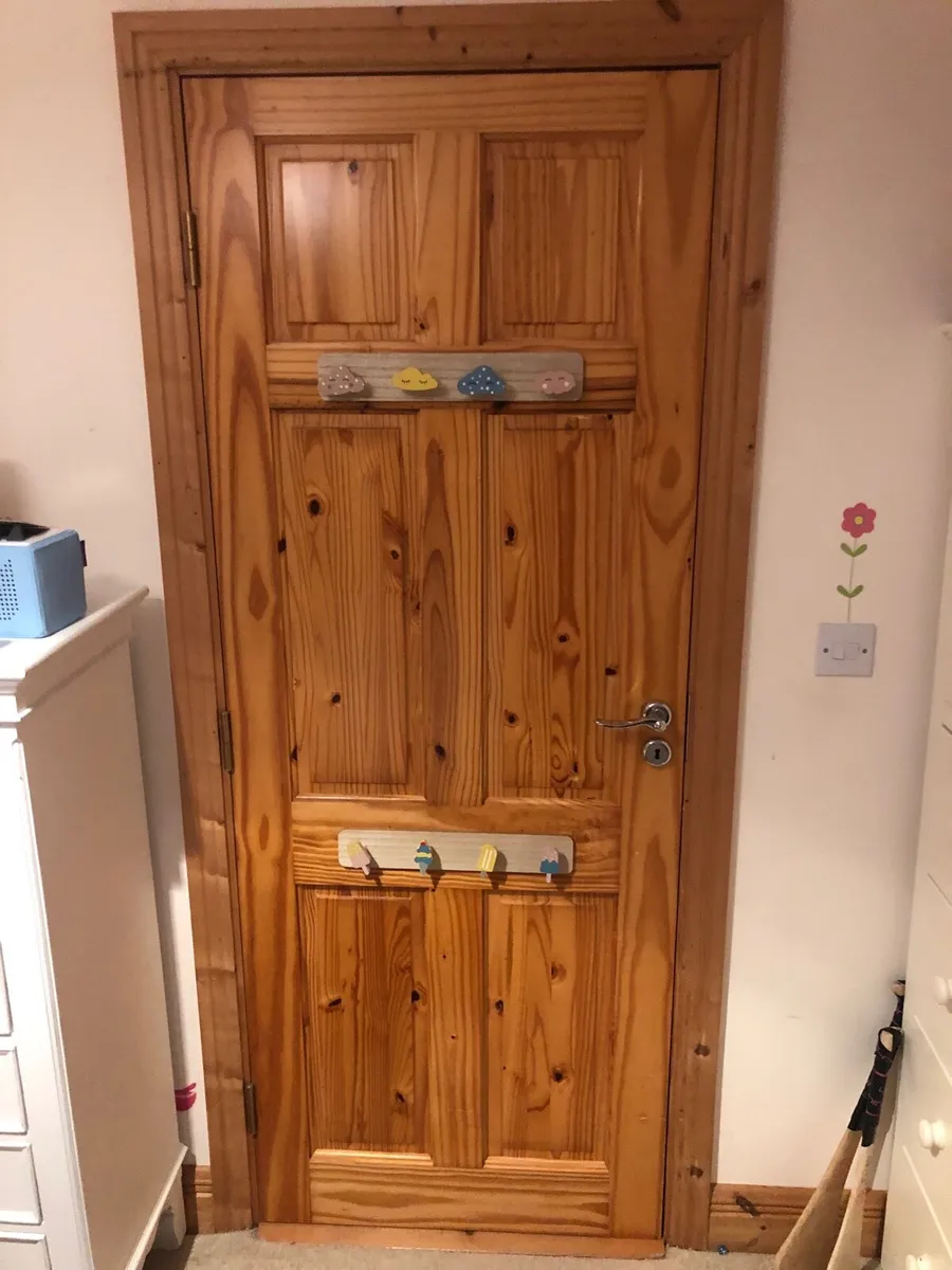 30” pine door - Image 2