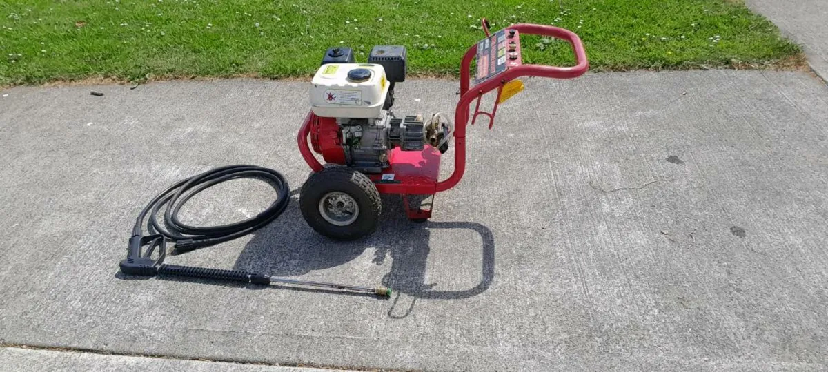 6.5hp petrol power washer - Image 2