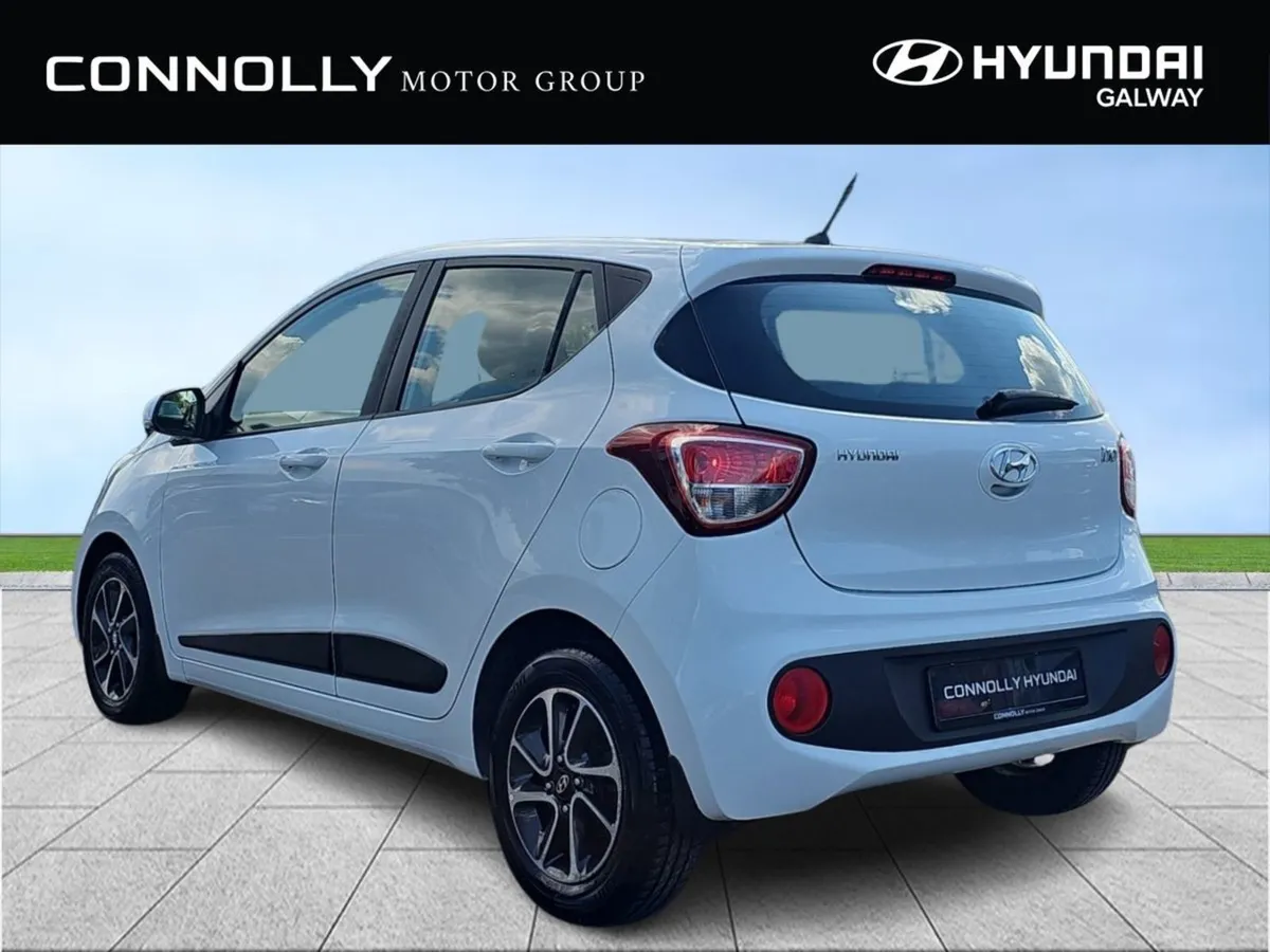 Hyundai i10 1.0 Deluxe - Image 2