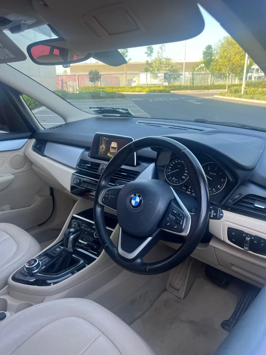 BMW 2-Series Auto 7 Seats - Image 4