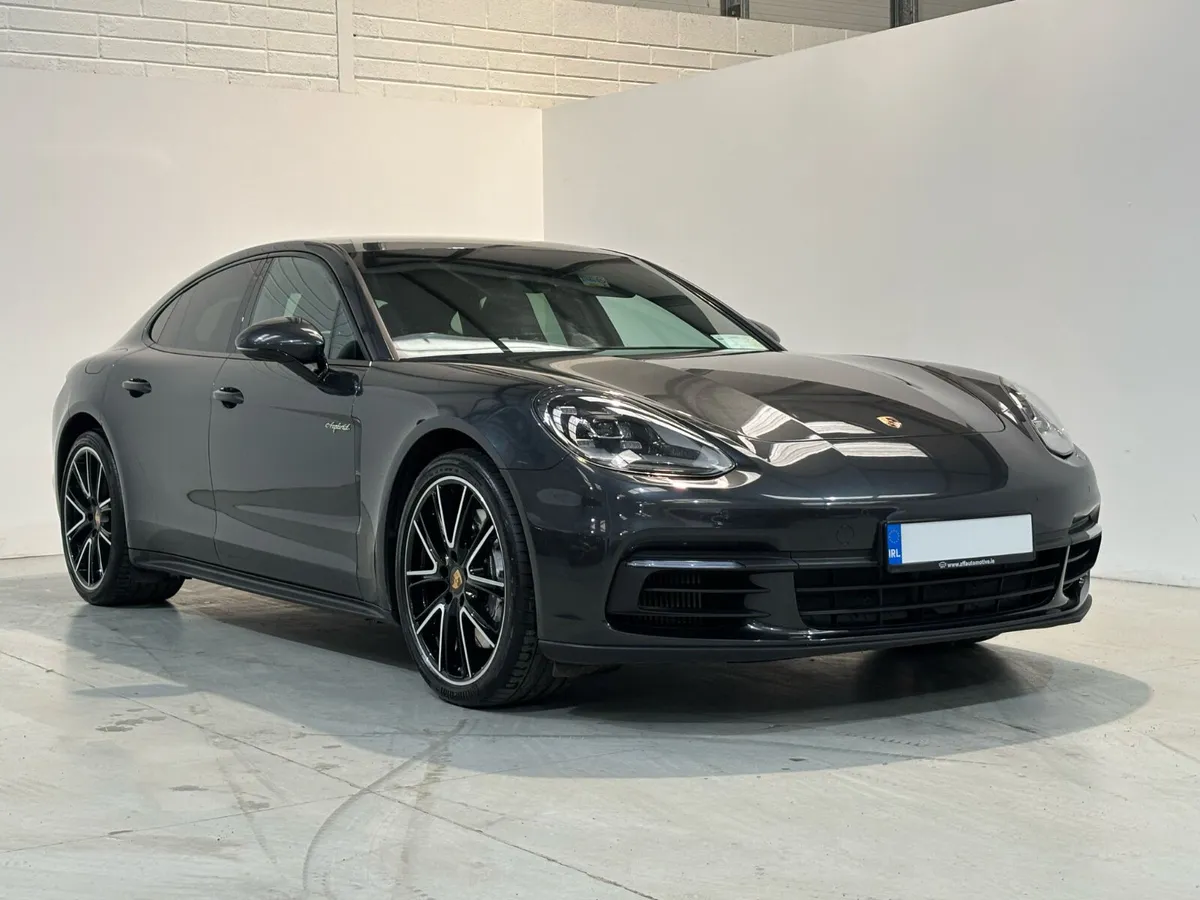 2018 Porsche Panamera 4 3.0 E Hybrid 462BHP - Image 4