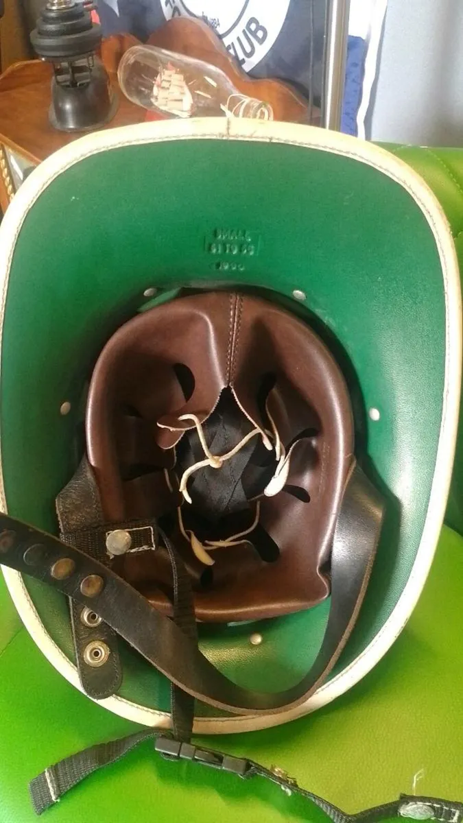 Original N.I. Fire service Helmet - Image 2
