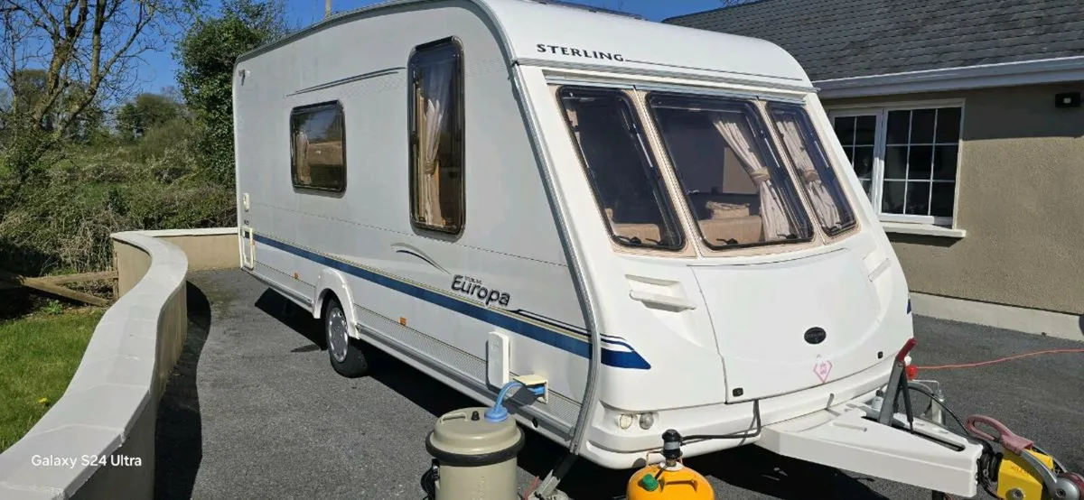 Sterling Europa 525 - Image 1