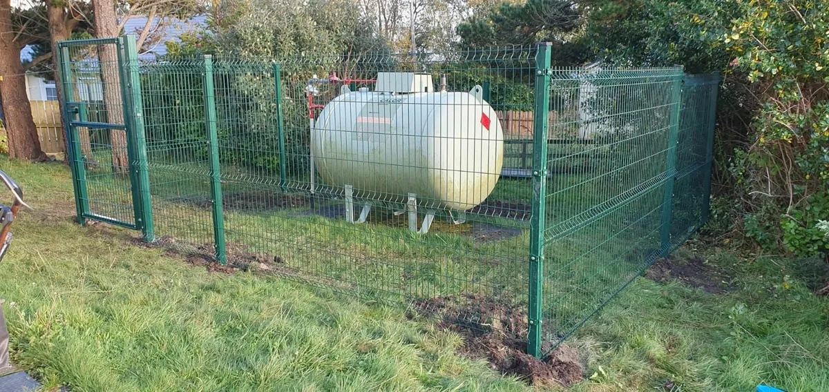 Security Fencing - Image 4