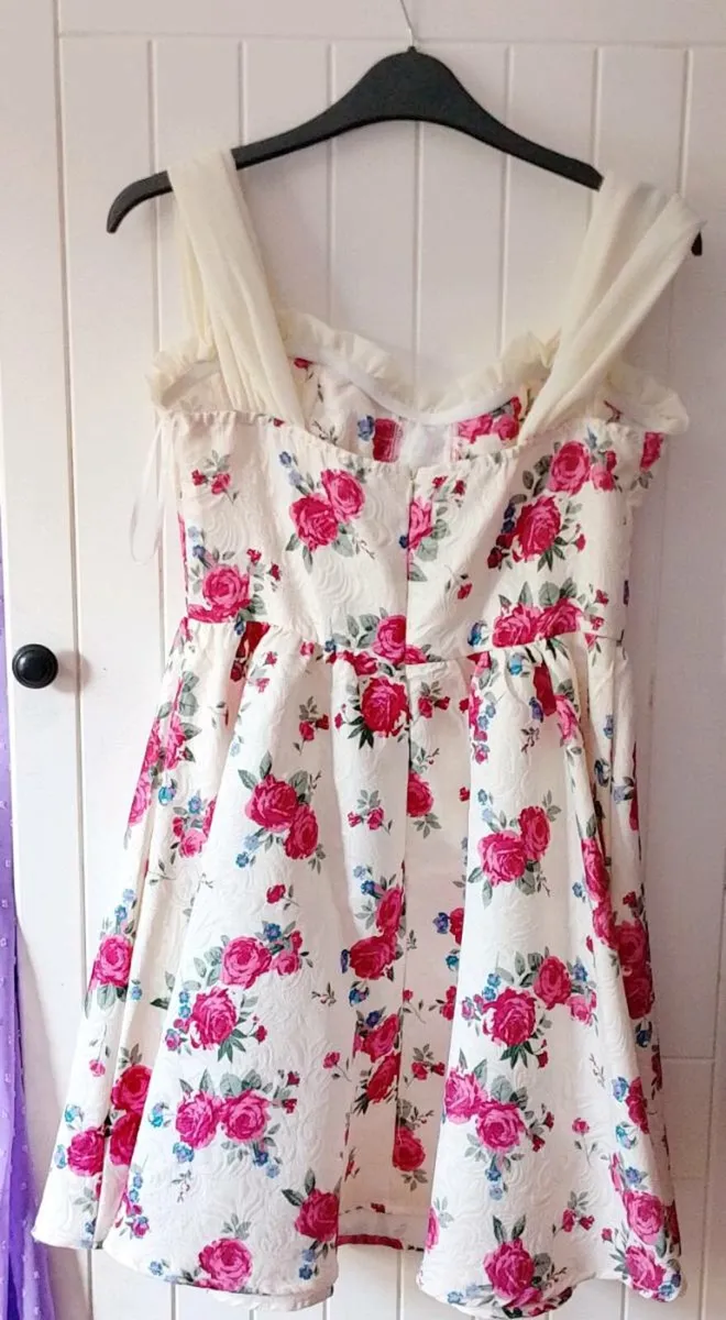 Women's Dress Bundle Size 8 - Image 2