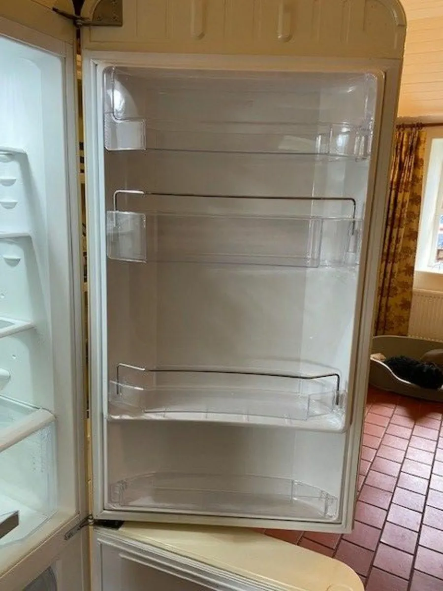 Smeg Fridge Freezer - Image 4