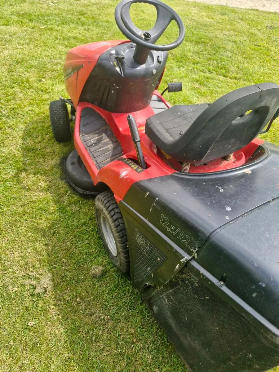 Castlegarden ride on mower Delivery available - Image 4
