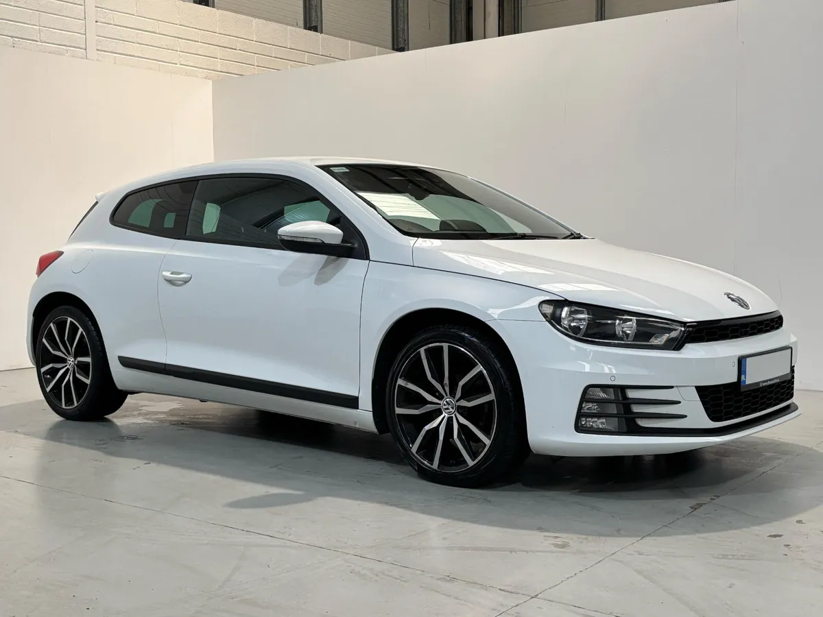 2015 Volkswagen Scirocco 2.0 TDi Sport BMT - Image 2