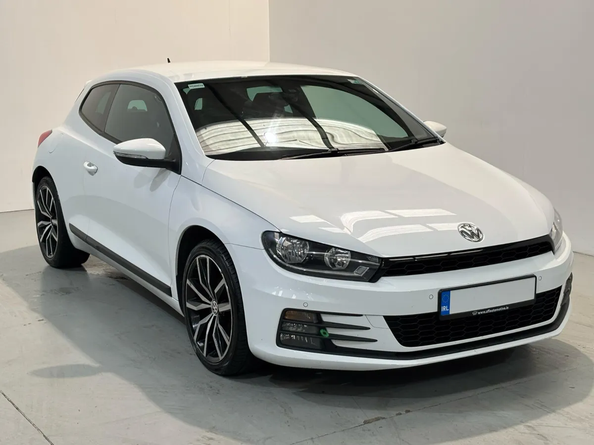 2015 Volkswagen Scirocco 2.0 TDi Sport BMT - Image 4