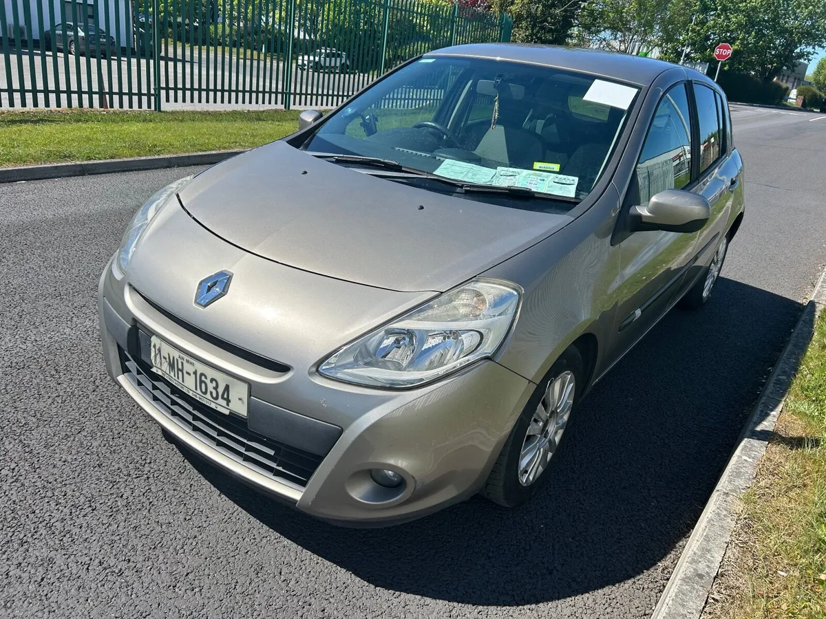 2011 Renault Clio 1.2 nct and tax  good driver - Image 2
