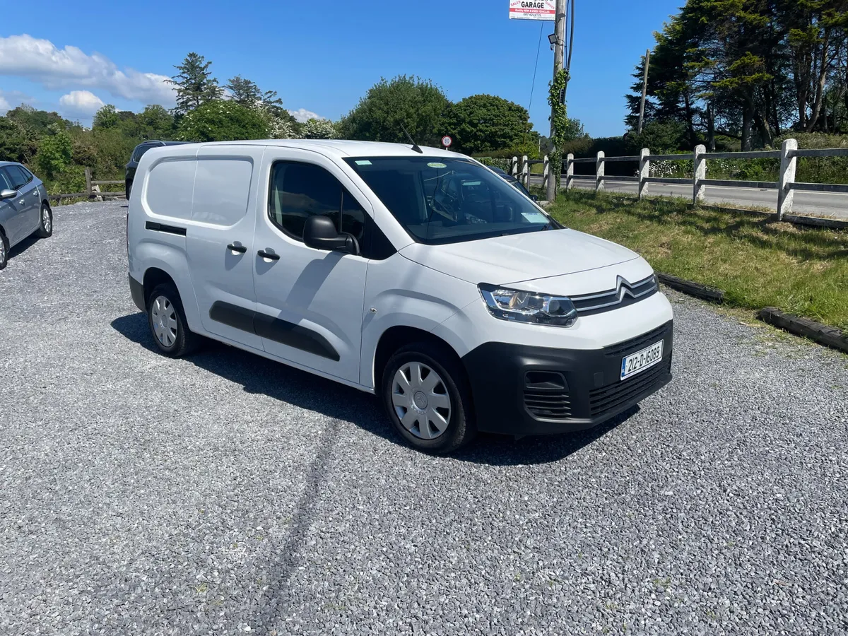 Citroen Berlingo 2021 lwb twin sliding door - Image 1