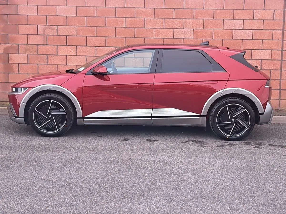 Hyundai Ioniq 5 Electric Platinum Model With a 84 - Image 3
