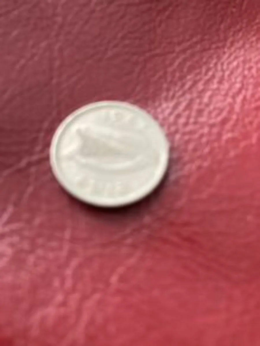 Pre Decimal Irish coin - 1964 Threepence