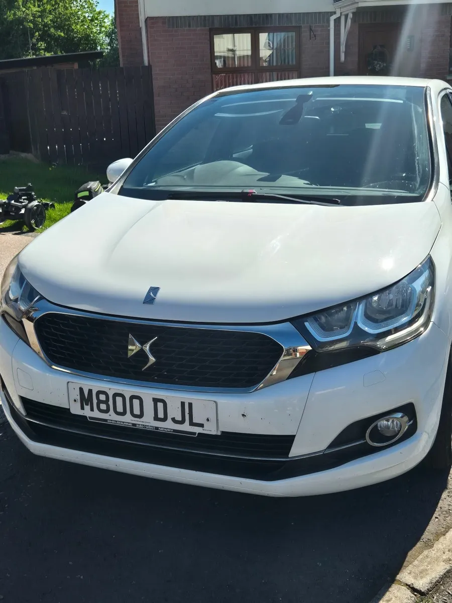 DS citreon DS 4 2017 white - Image 2