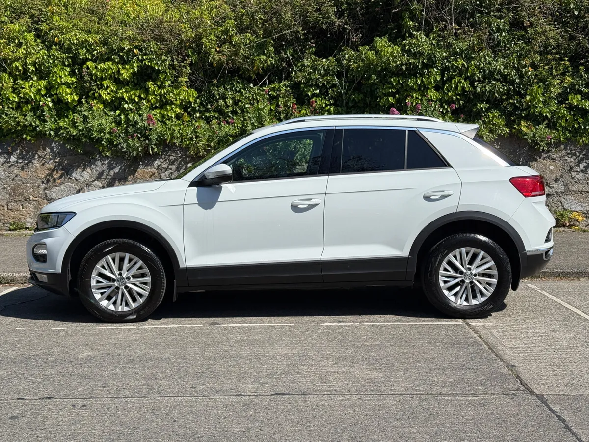 VW T ROC 1.5 TSI PETROL LOW KMS - Image 2