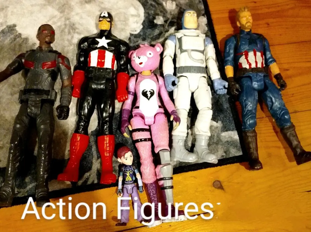 Bundle of children's toys - Image 2