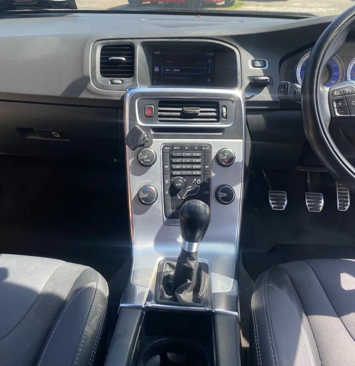 Volvo S60 2012 - Image 4