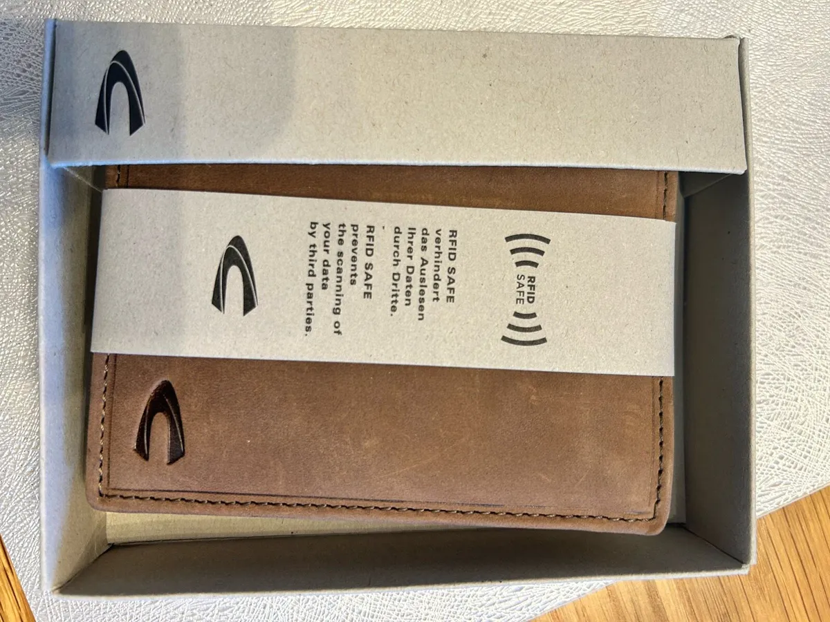 Camel Active RFID safe leather wallet NEW - Image 4