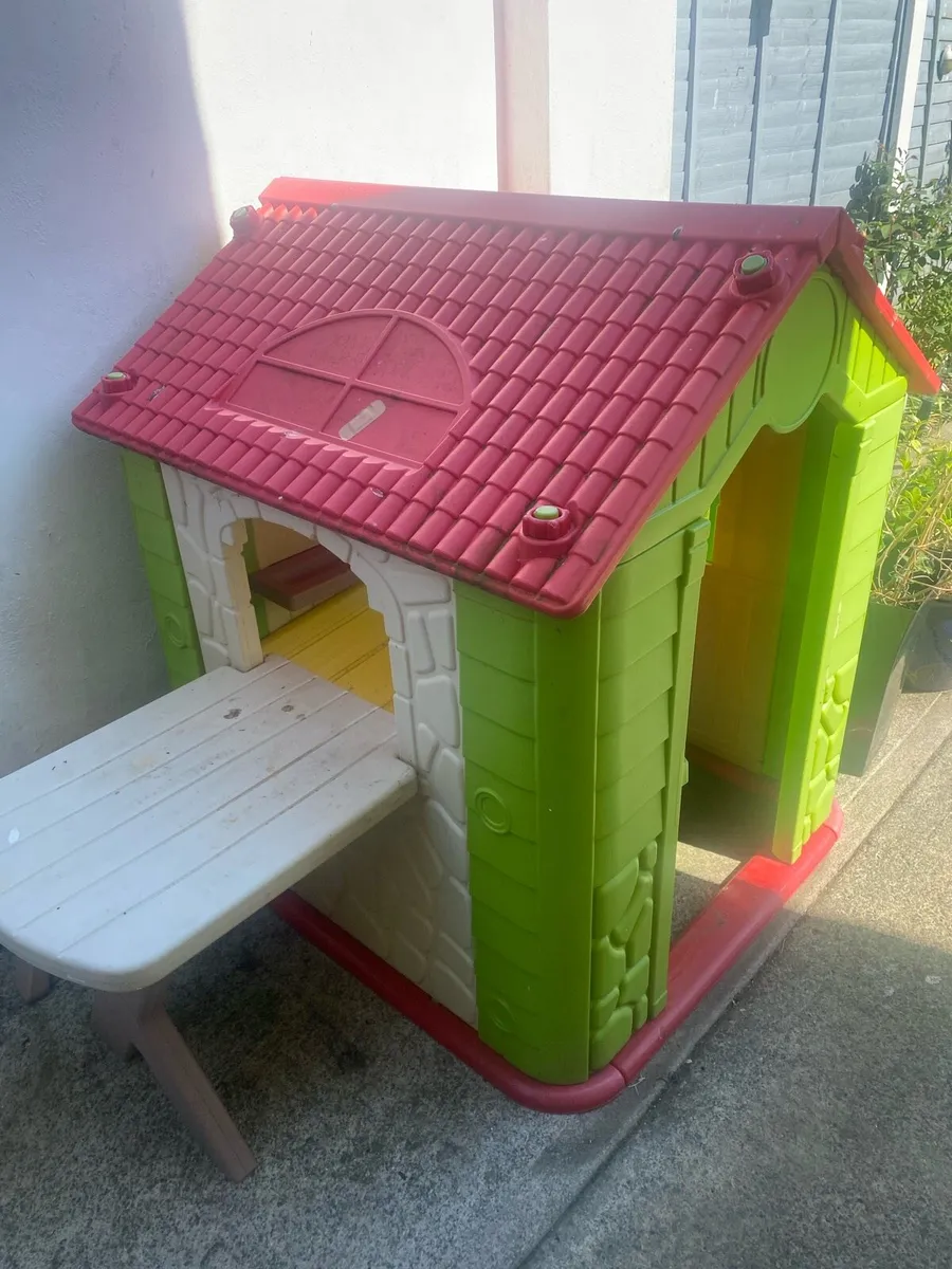 Play house - Image 1