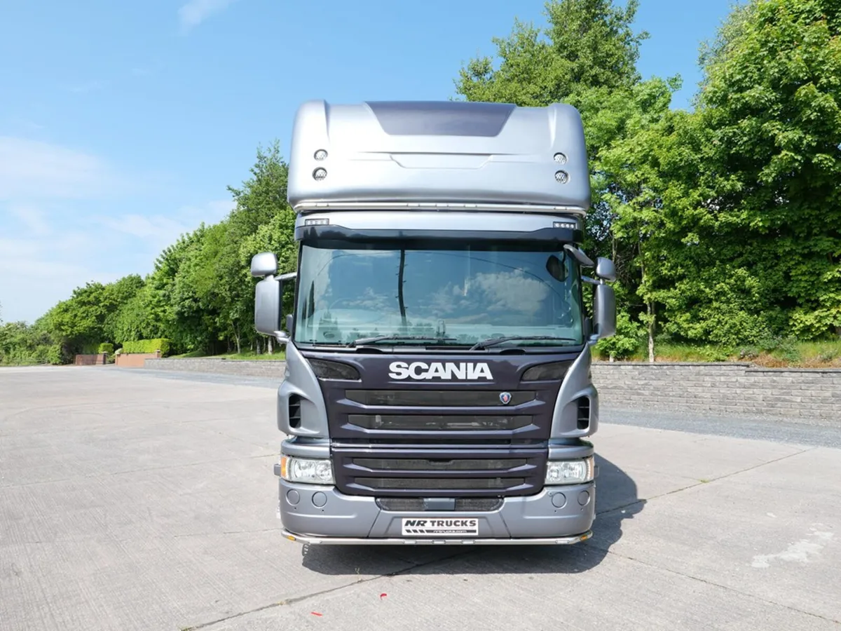 2016 Scania P450 New Build Horse Box - Image 2