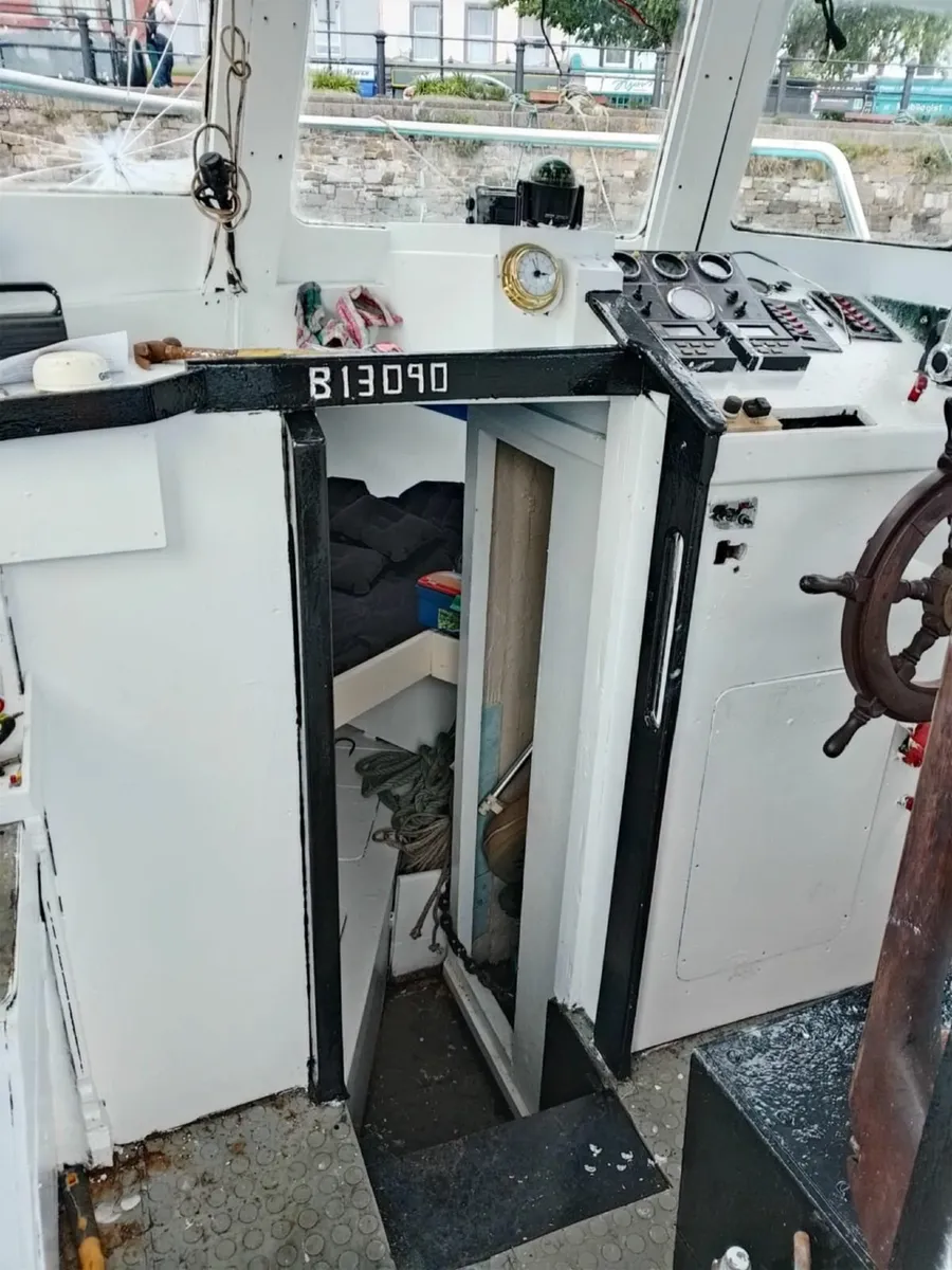 23 ft Strong, Fibreglass, Well Built Boat - Image 4
