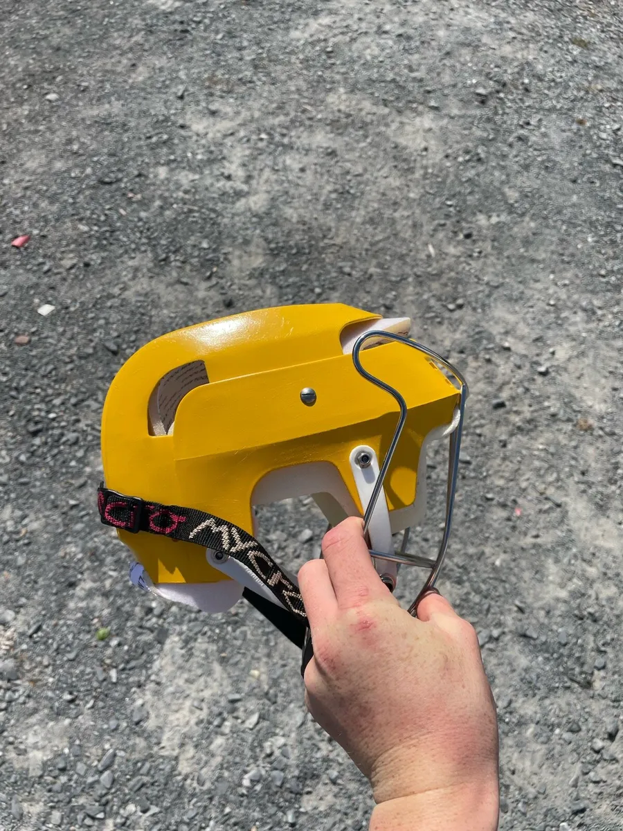 Gola helmet - Image 3