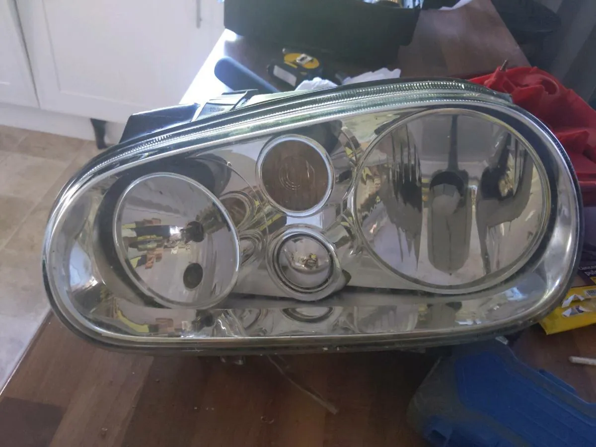 VW golf lamp - Image 1