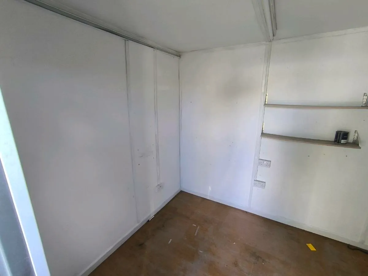 10ft x 8ft Anti Vandal Office - Image 3