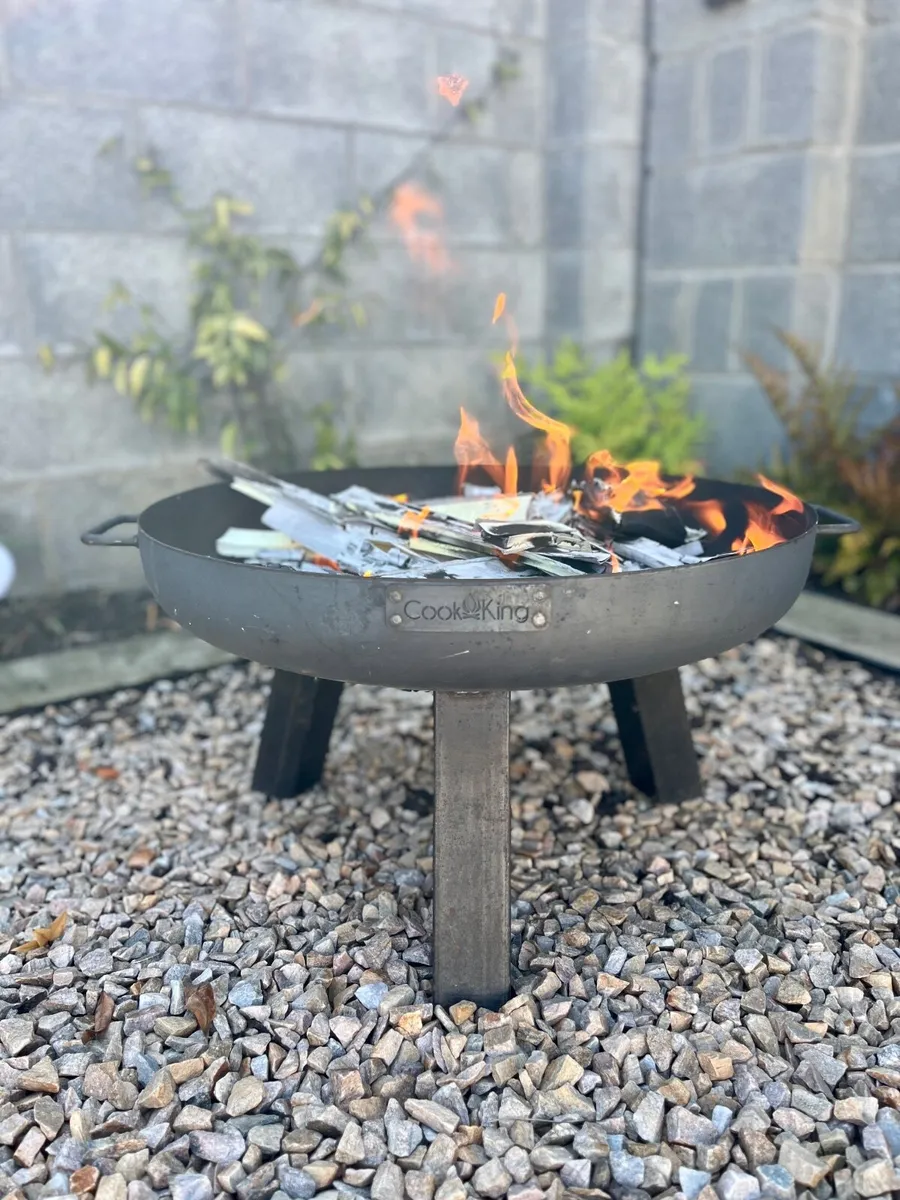 Fire pit - Image 1