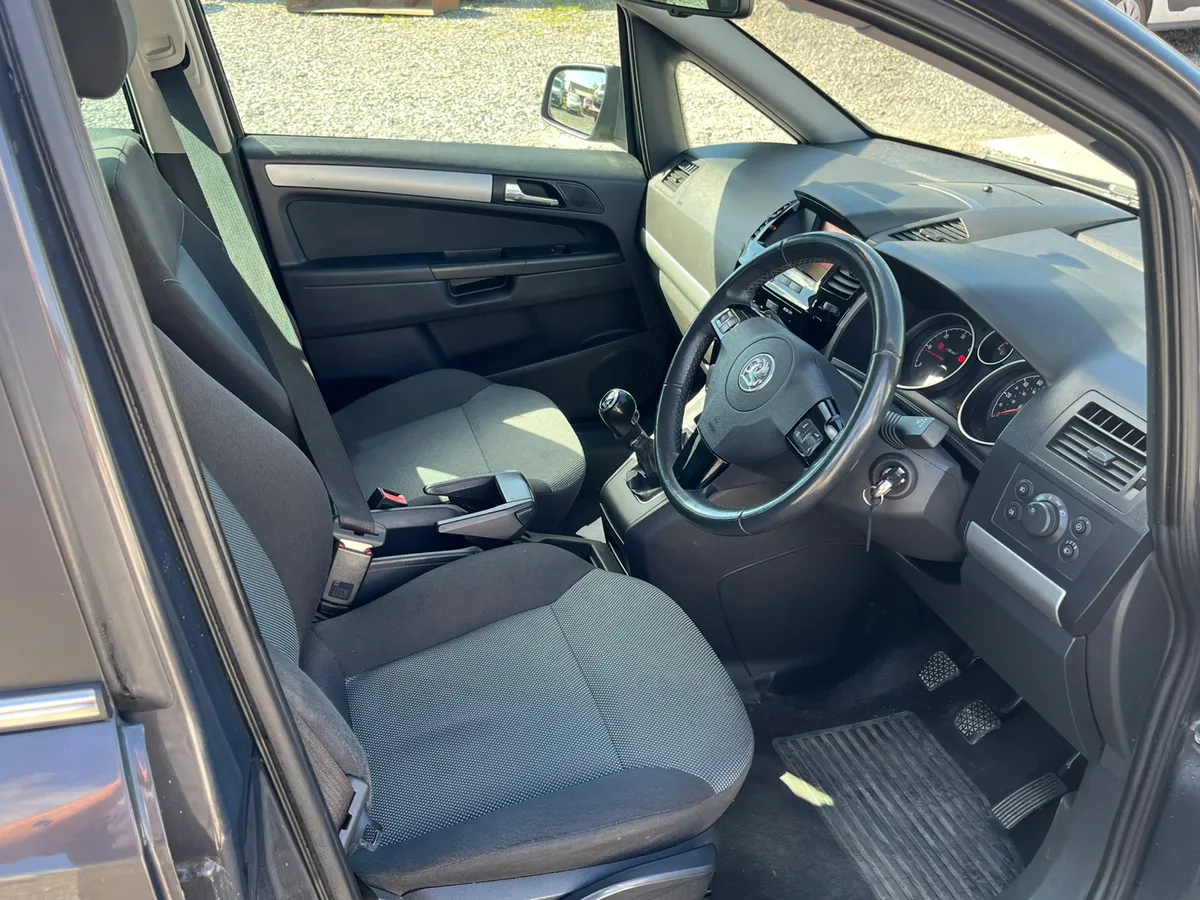 2012 vauxhall Zafira 7 seater only 90,000 miles - Image 4