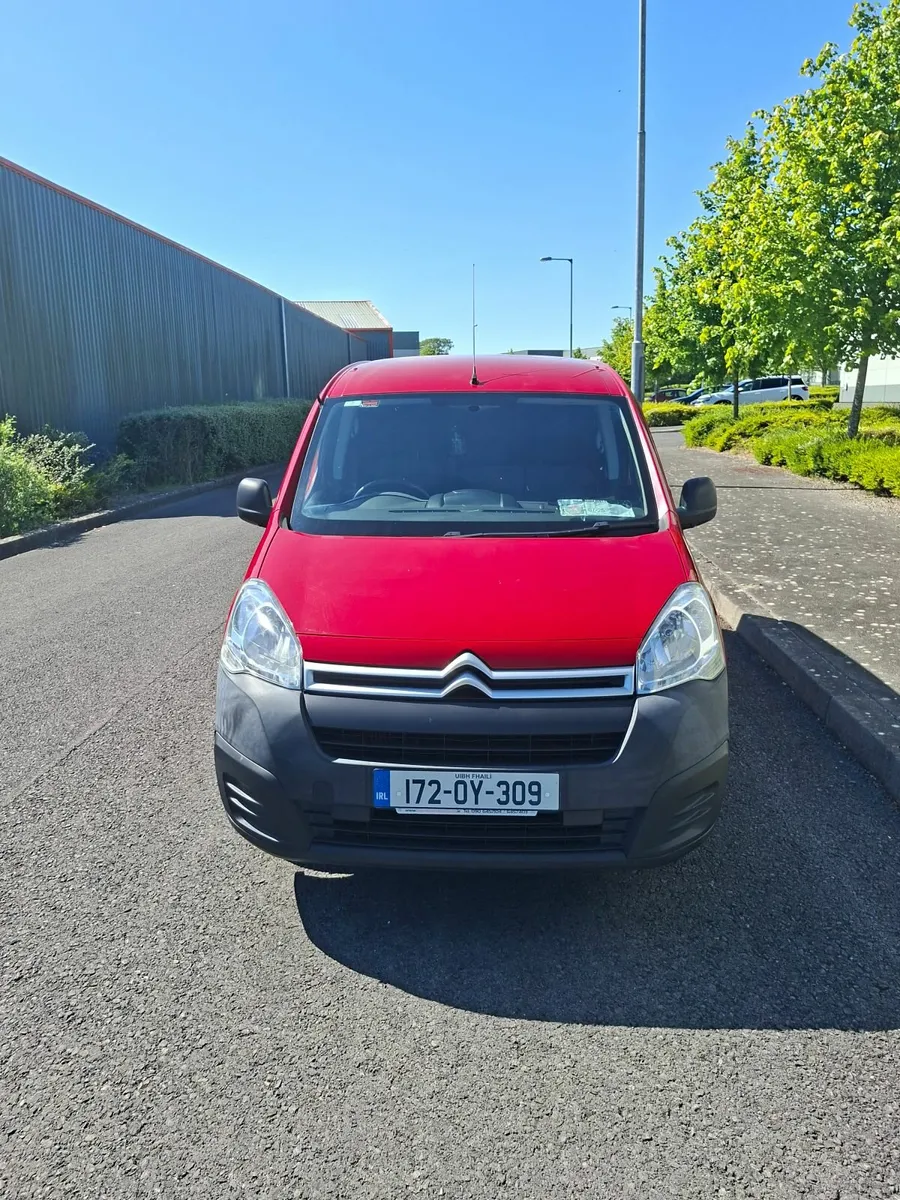 Citroen Berlingo 2017 - Image 2