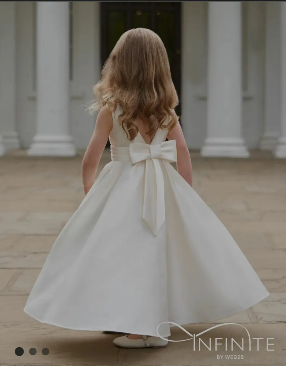 3 x Flower Girl Dresses For Sale - Image 2
